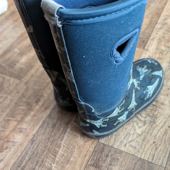 Cougar winter boots rocketship print size 13 PLAY condition - Picture 2 of 4